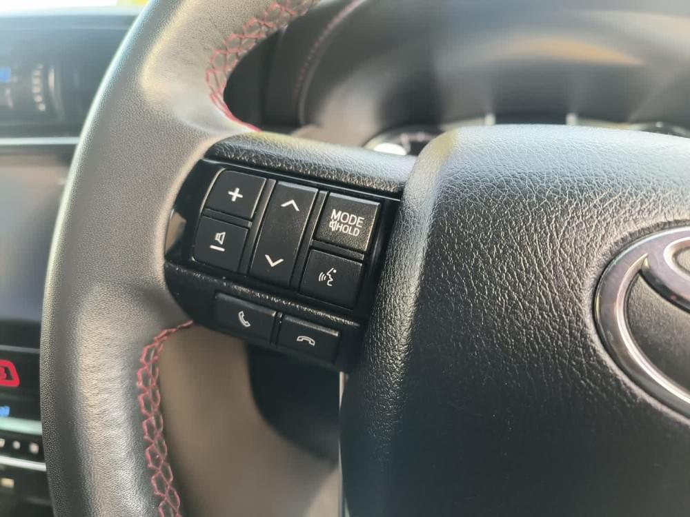 Toyota Fortuner 2.8 Gd-6 Rb At