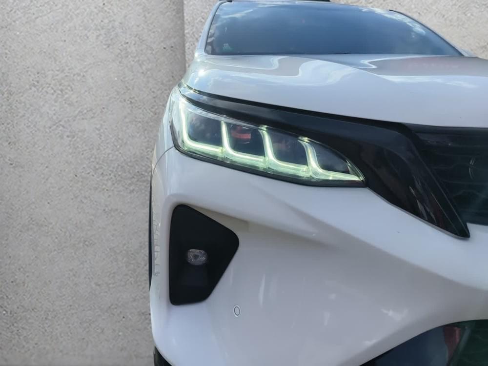 Toyota Fortuner 2.8 Gd-6 Rb At