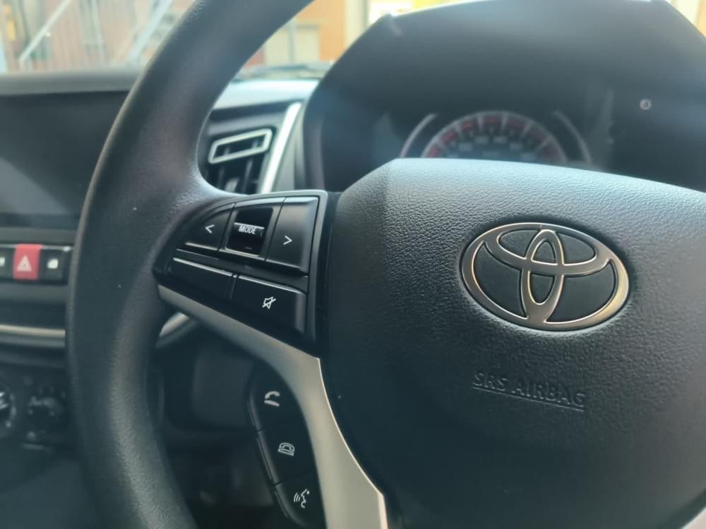Toyota Vitz 1.0 Xr Amt