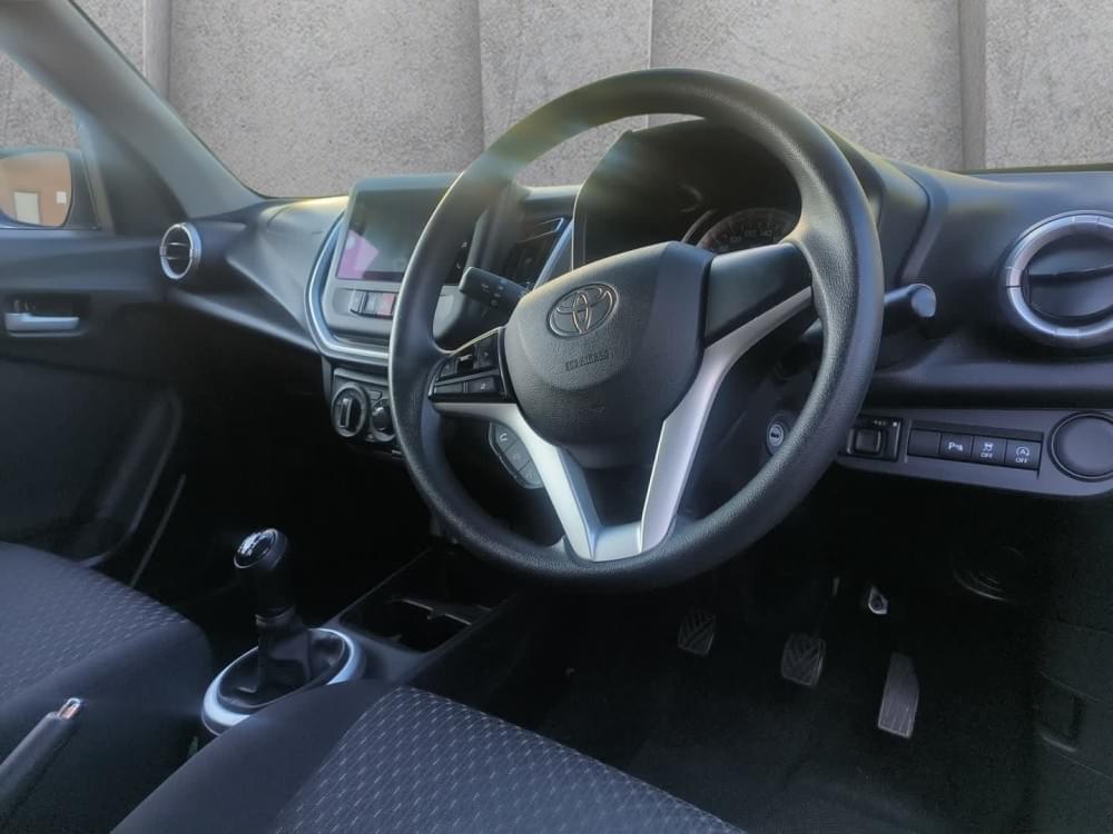 Toyota Vitz 1.0 Xr