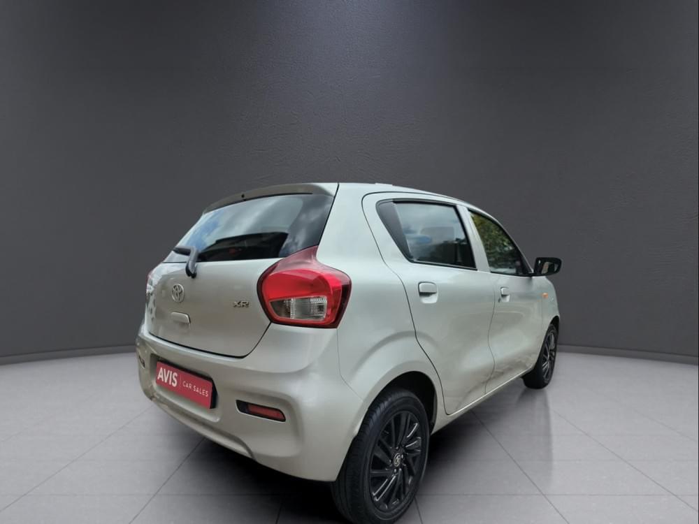 Toyota Vitz 1.0 Xr Amt