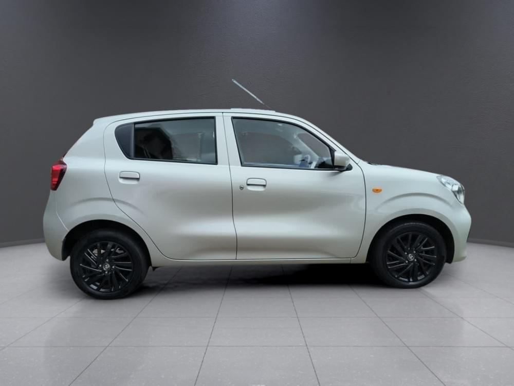 Toyota Vitz 1.0 Xr Amt