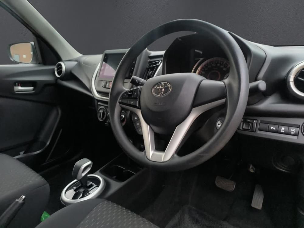Toyota Vitz 1.0 Xr Amt