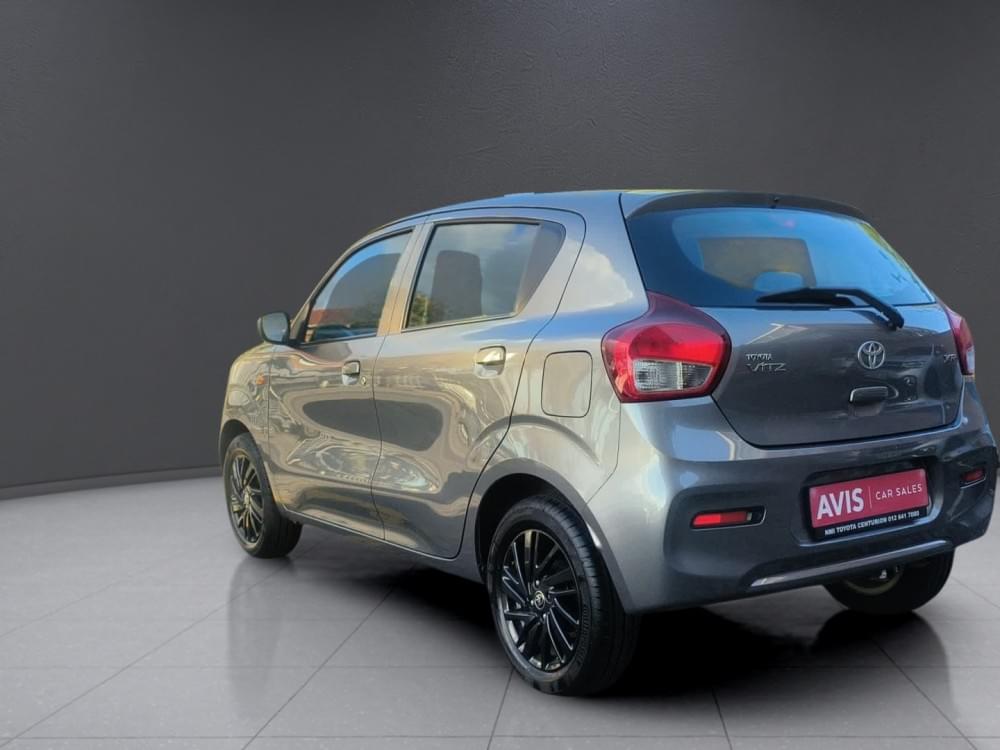 Toyota Vitz 1.0 Xr Mt