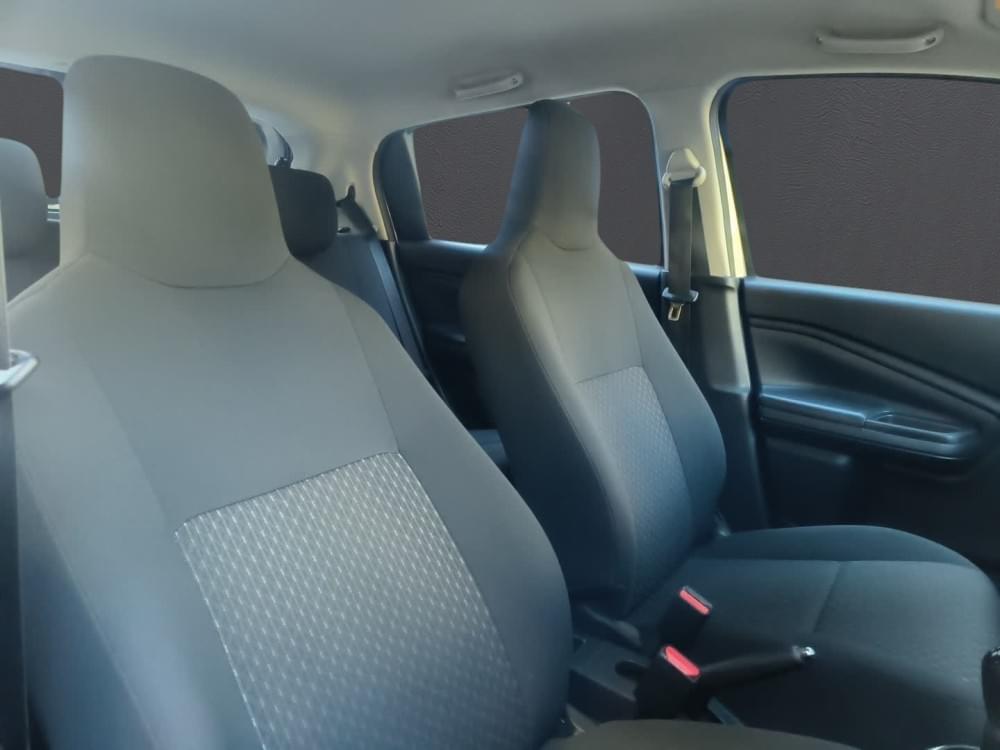 Toyota Vitz 1.0 Xr Mt