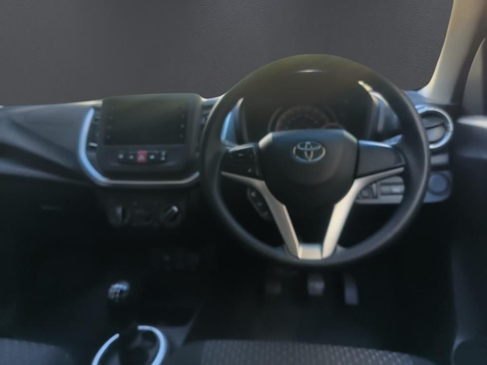 Toyota Vitz 1.0 Xr Mt