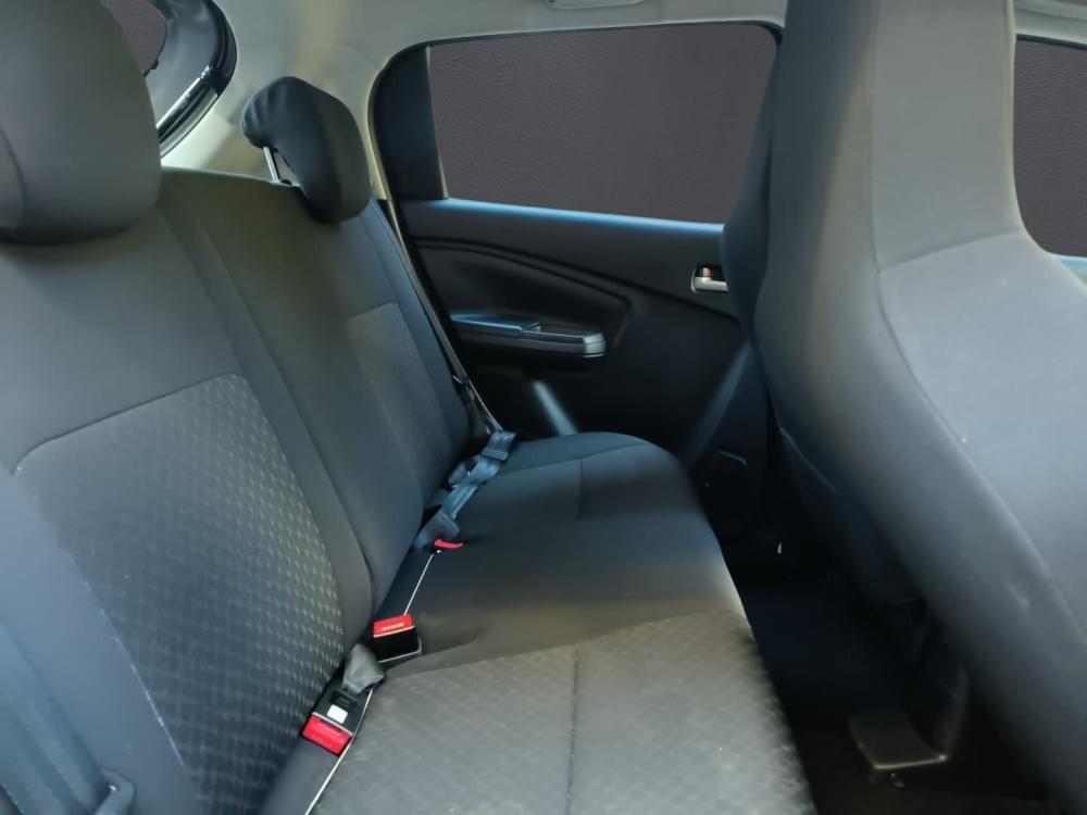 Toyota Vitz 1.0 Xr Mt