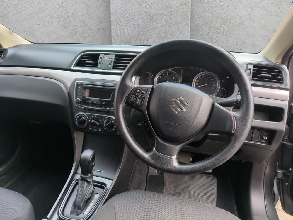 Suzuki N/A 1.5 Gl At