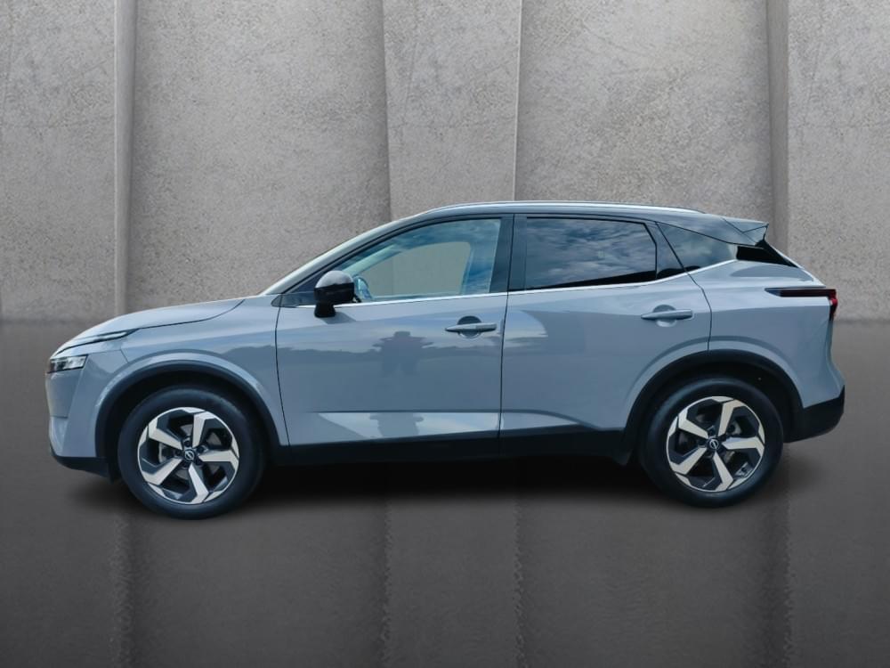 Nissan Qashqai 1.3T Acenta Xtronic 2-Tone
