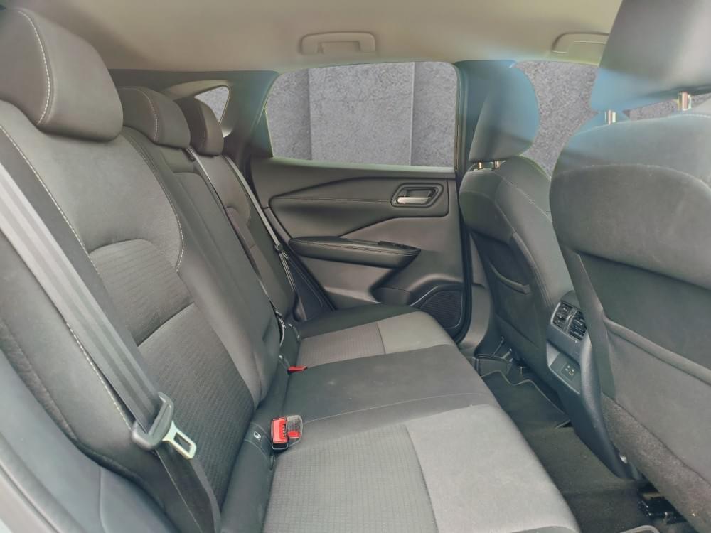 Nissan Qashqai 1.3T Acenta Xtronic 2-Tone