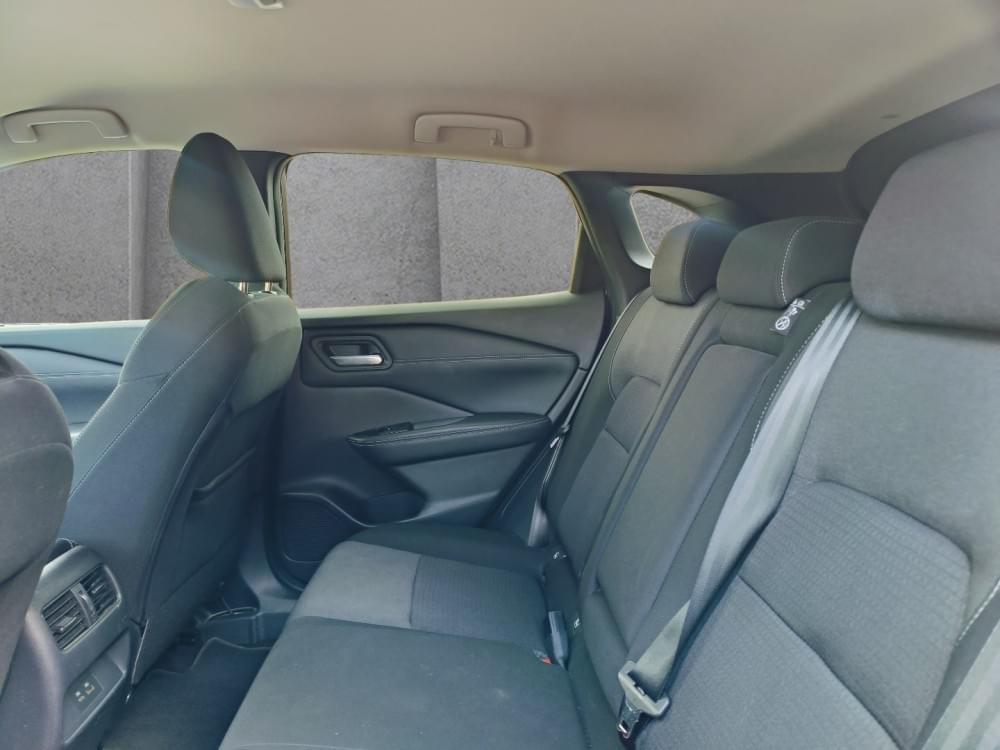 Nissan Qashqai 1.3T Acenta Xtronic 2-Tone