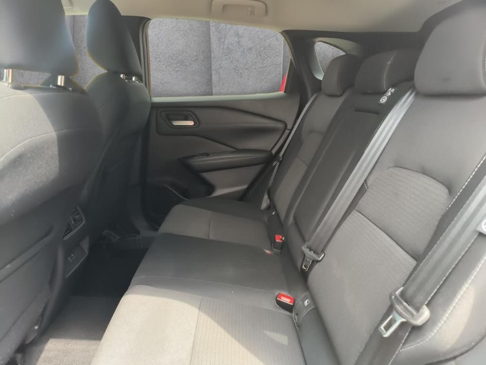 Nissan Qashqai 1.3T Acenta Xtronic 2-Tone