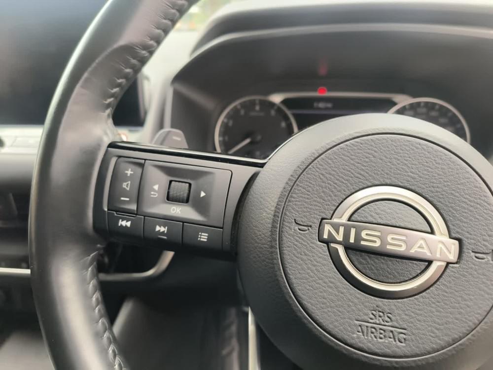 Nissan Qashqai 1.3T Acenta Xtronic 2-Tone