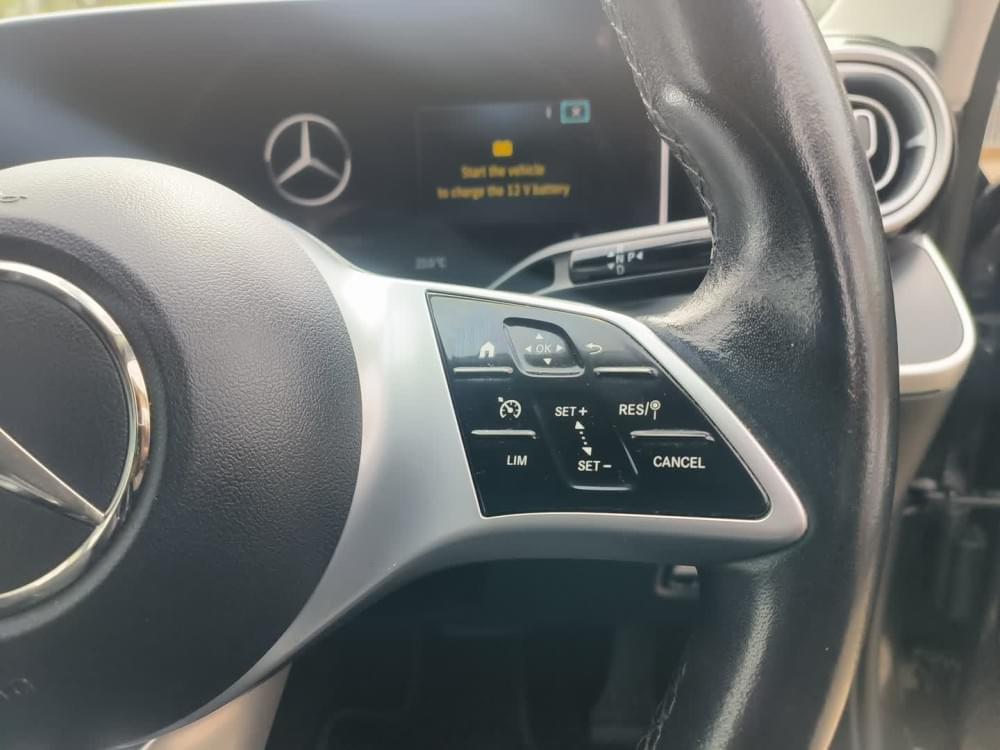 Mercedes Benz C-Class Sedan 200