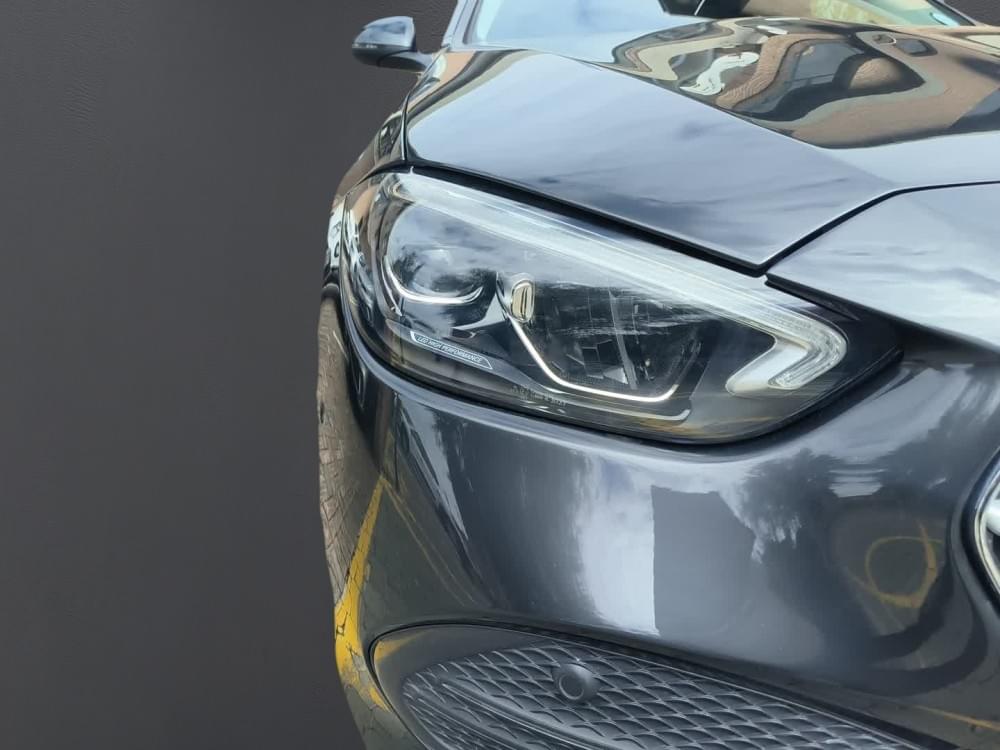 Mercedes Benz C-Class Sedan 200