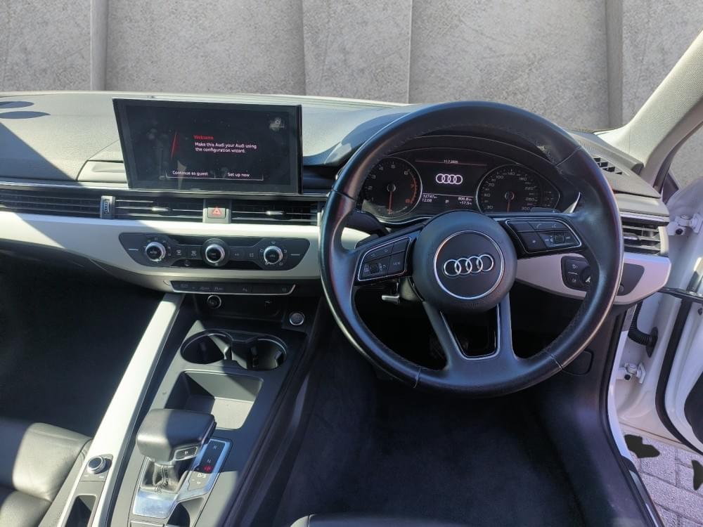 Audi A4 Sedan 35 Tfsi S Tronic Advanced