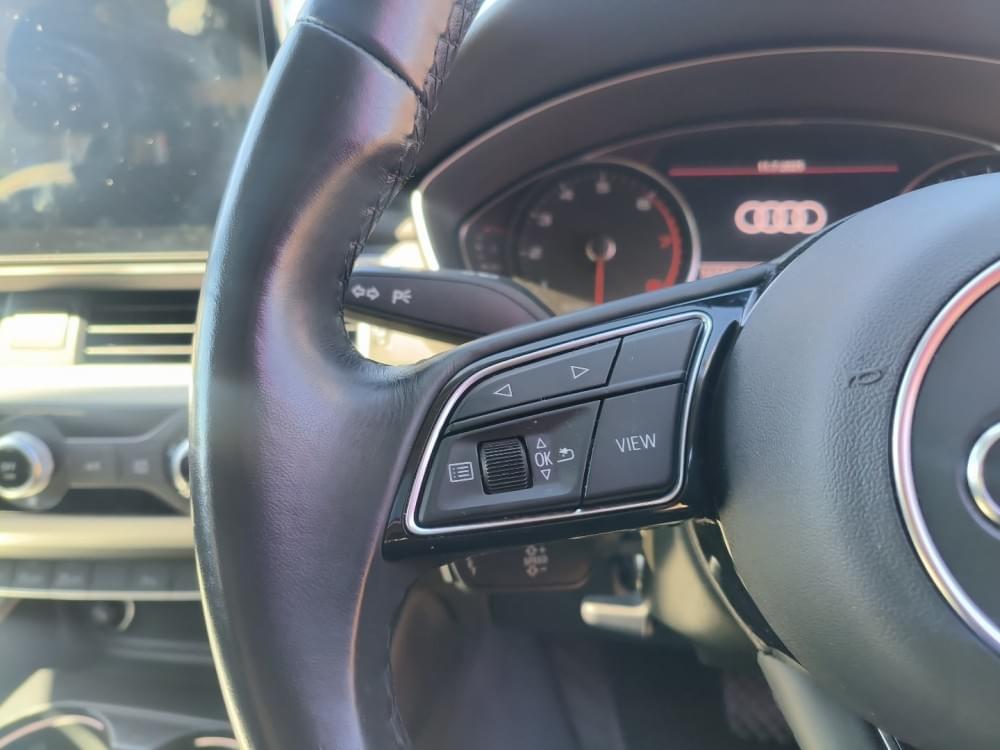 Audi A4 Sedan 35 Tfsi S Tronic Advanced