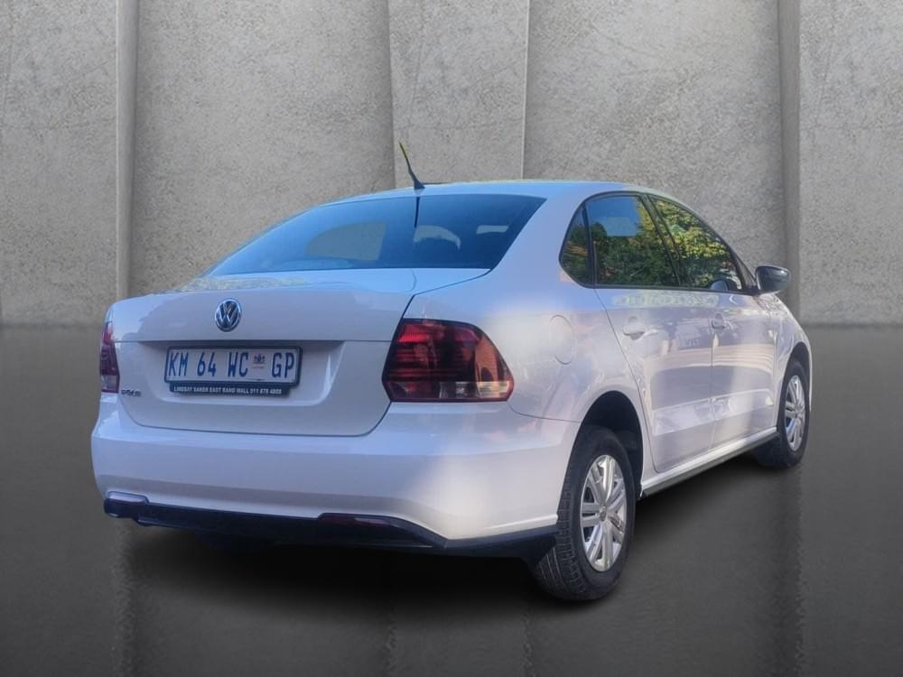 Volkswagen Polo Sedan 1.4 Trendline