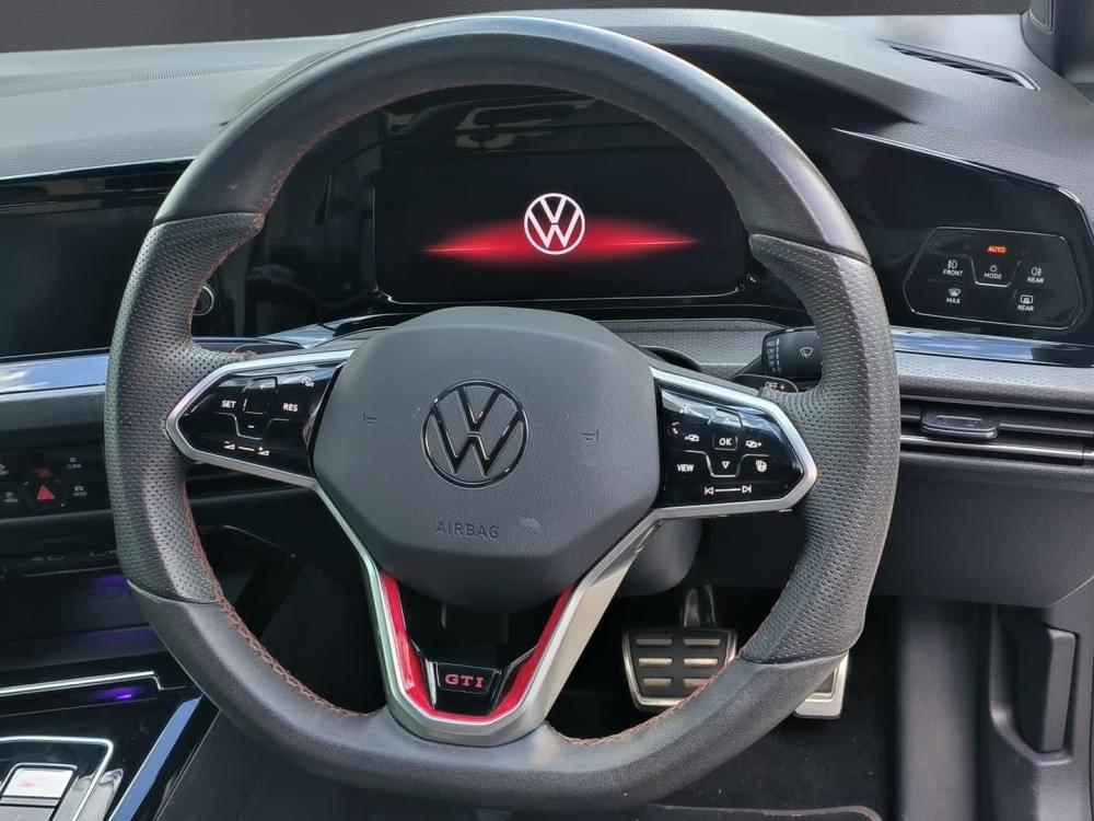 Volkswagen Golf 8 2.0 Gti