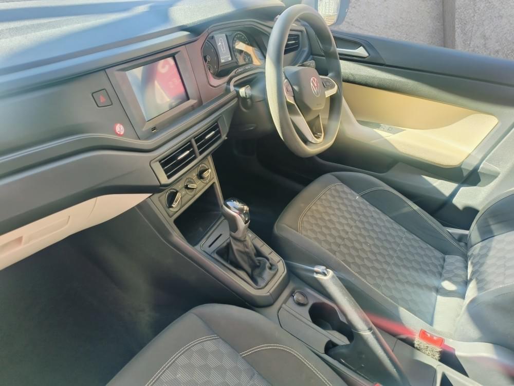 Volkswagen Polo Sedan 1.6 Tiptronic