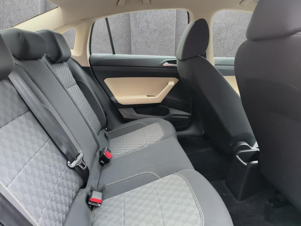 Volkswagen Polo Sedan 1.6 Base