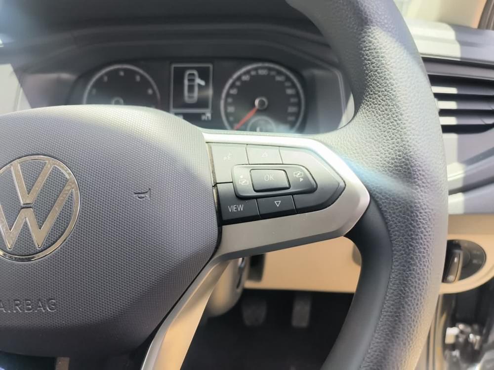 Volkswagen Polo Sedan 1.6 Base