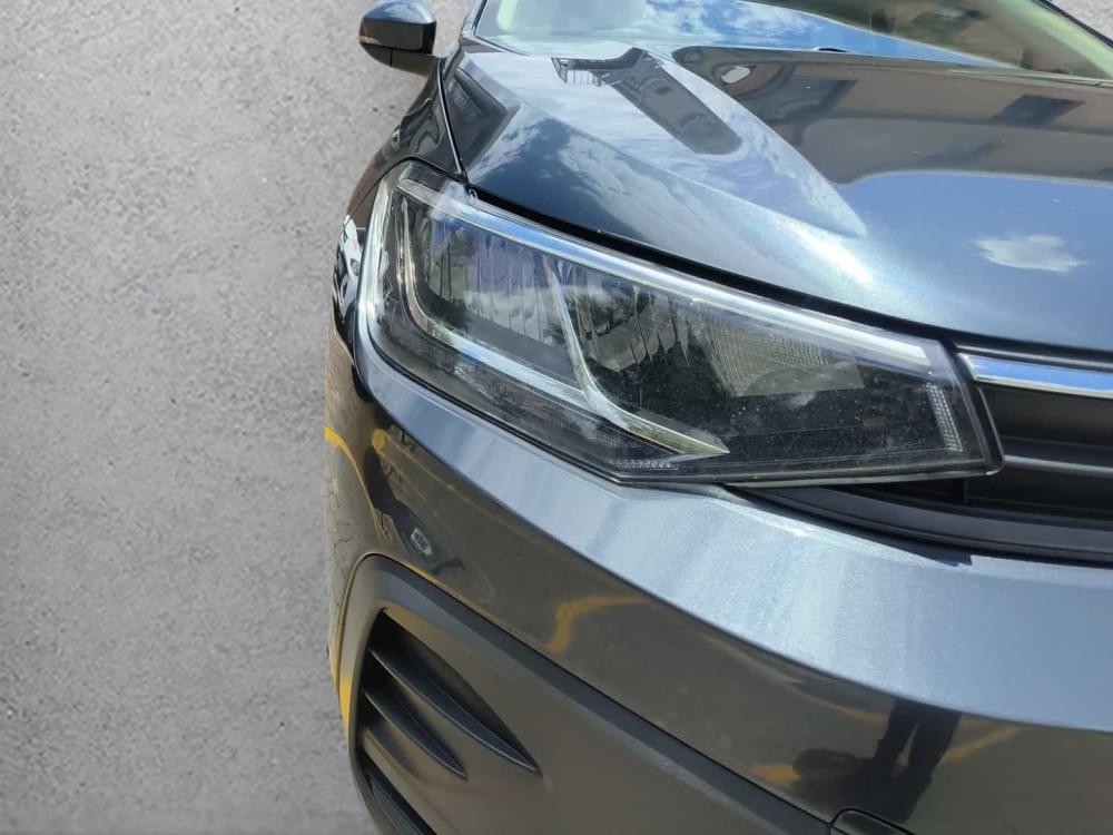 Volkswagen Polo Sedan 1.6 Base