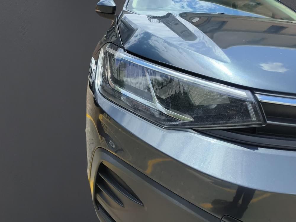 Volkswagen Polo Sedan 1.6 Base