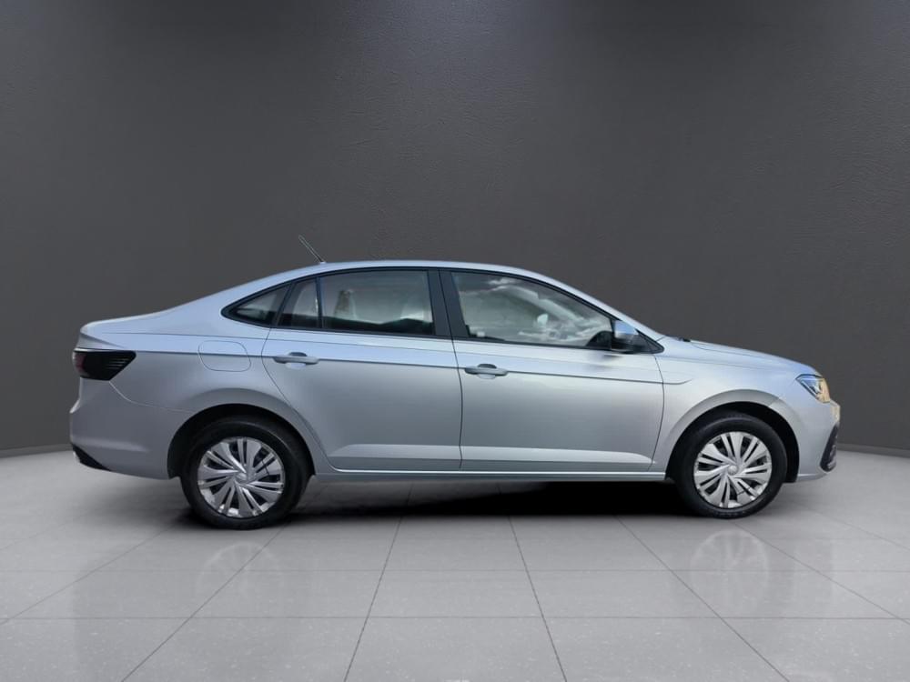Volkswagen Polo Sedan 1.6 Base
