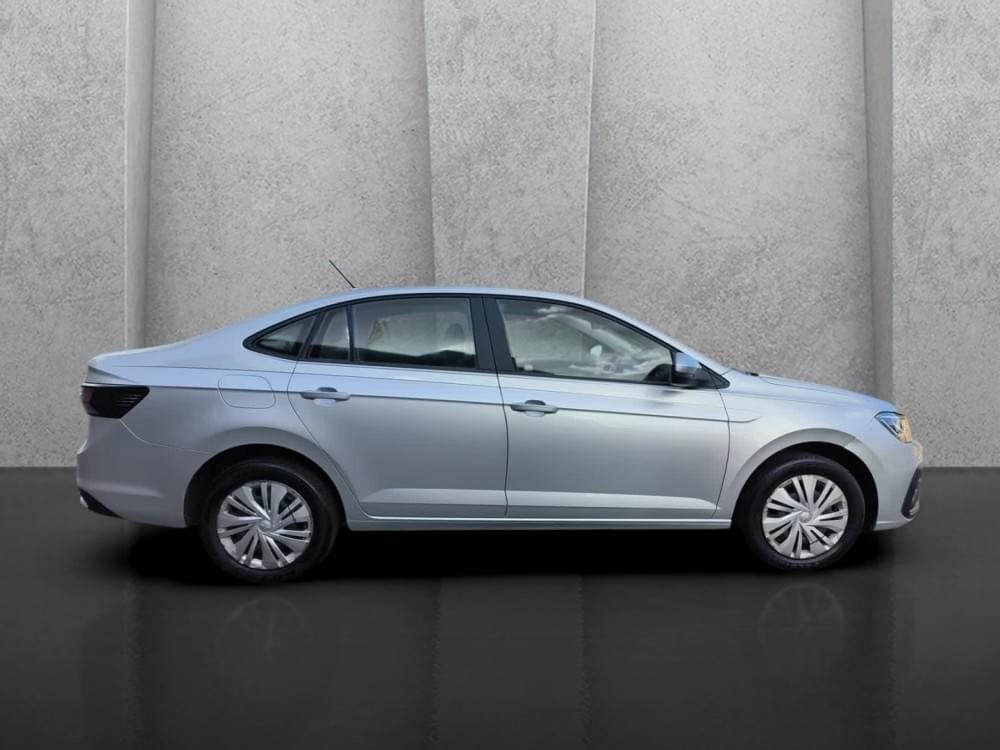 Volkswagen Polo Sedan 1.6 Base