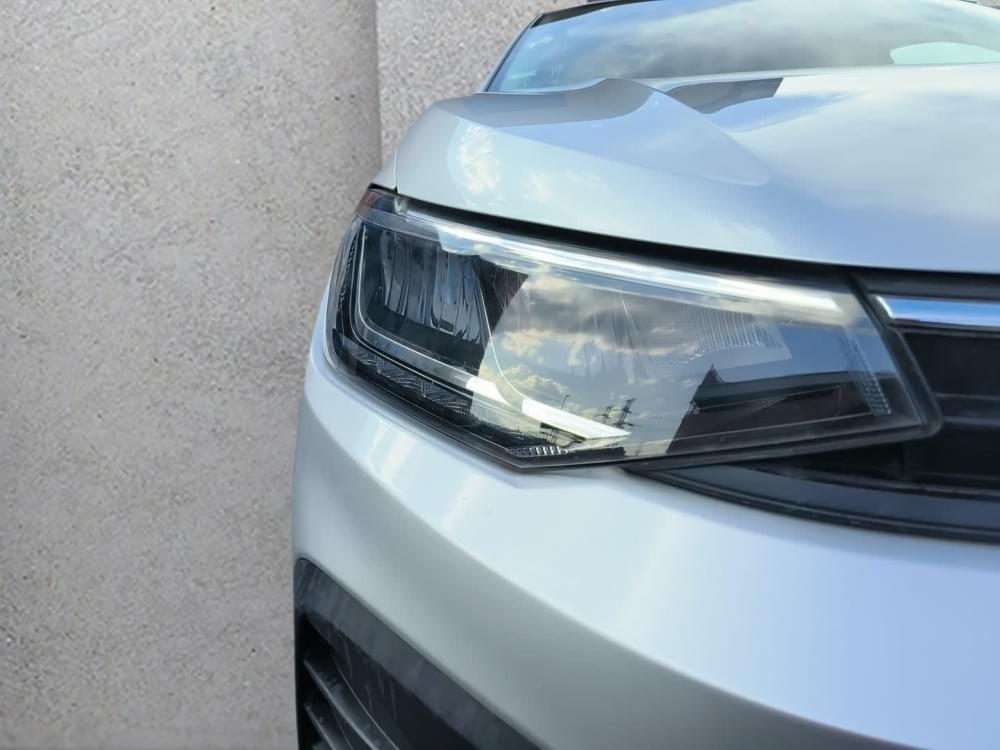 Volkswagen Polo Sedan 1.6 Base