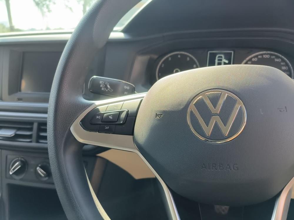 Volkswagen Polo Sedan 1.6 Base