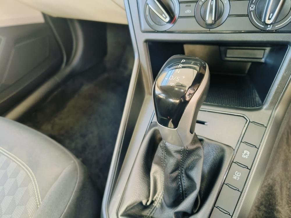 Volkswagen Polo Sedan 1.6 Tiptronic