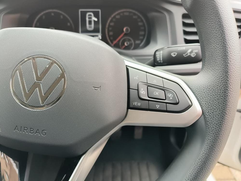 Volkswagen Polo Sedan 1.6 Base