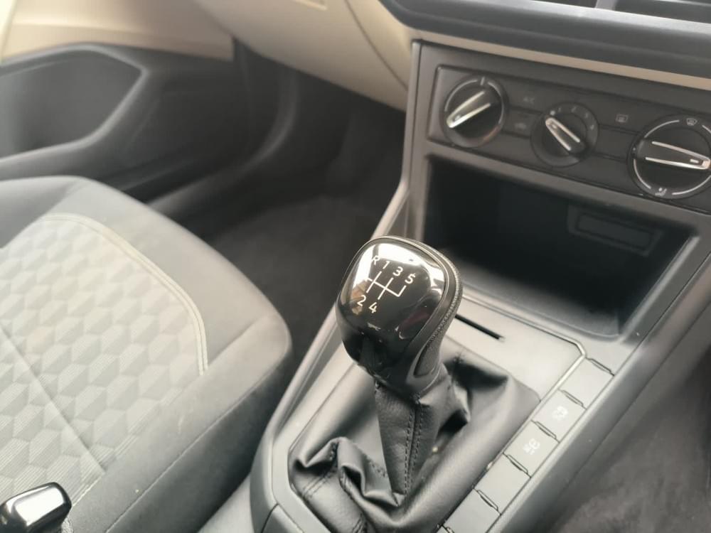 Volkswagen Polo Sedan 1.6 Base