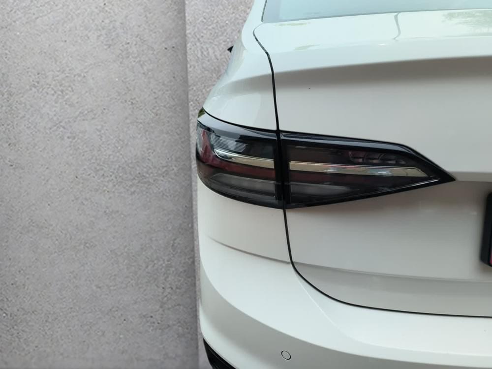 Volkswagen Polo Sedan 1.6 Base