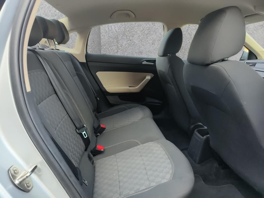 Volkswagen Polo Sedan 1.6 Base