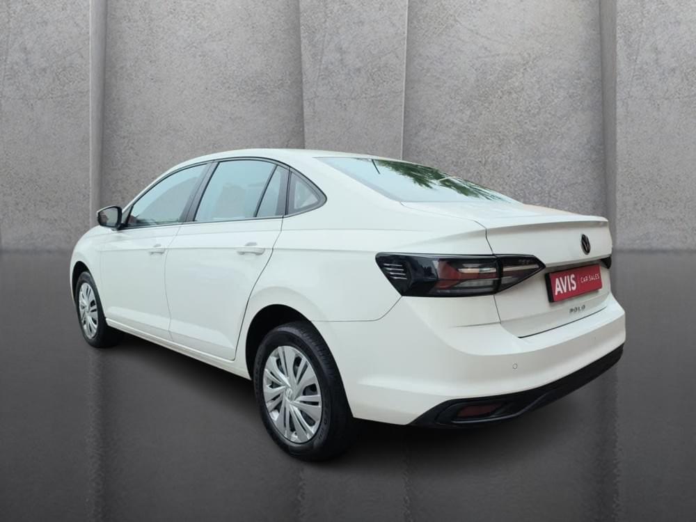 Volkswagen Polo Sedan 1.6 Base