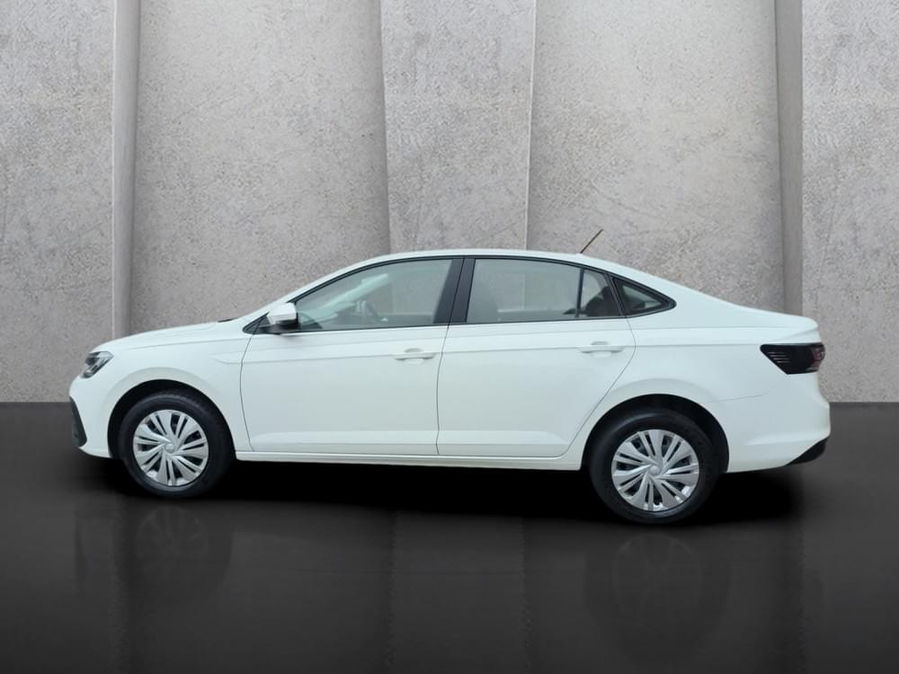 Volkswagen Polo Sedan 1.6 Base