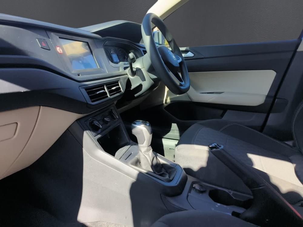 Volkswagen Polo Sedan 1.6 Tiptronic