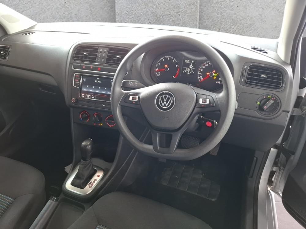 Volkswagen Polo Vivo Hatch 1.6 Comfortline Tiptronic