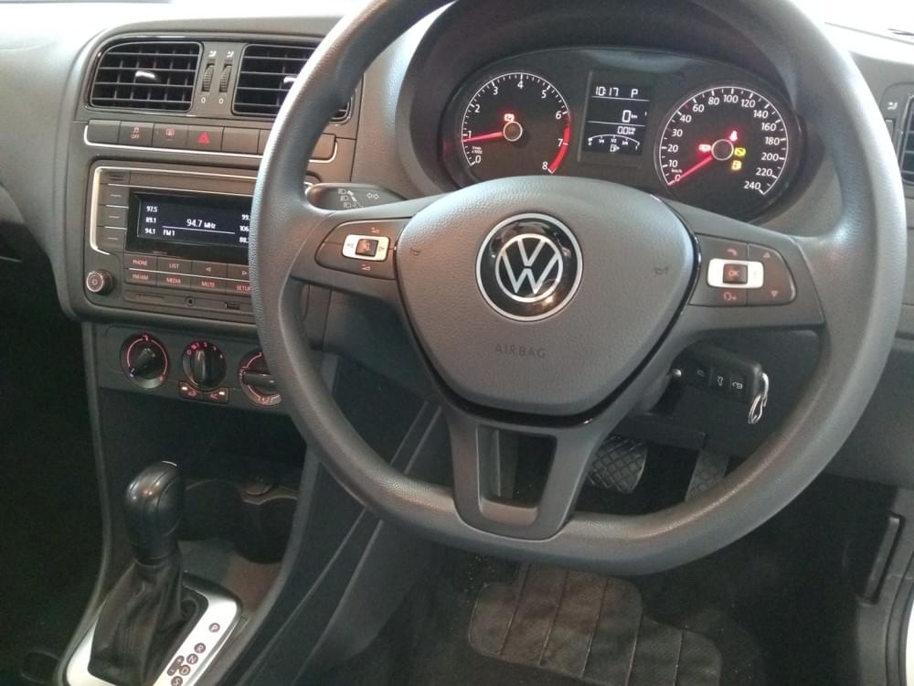 Volkswagen Polo Vivo Hatch 1.6 Comfortline Tiptronic