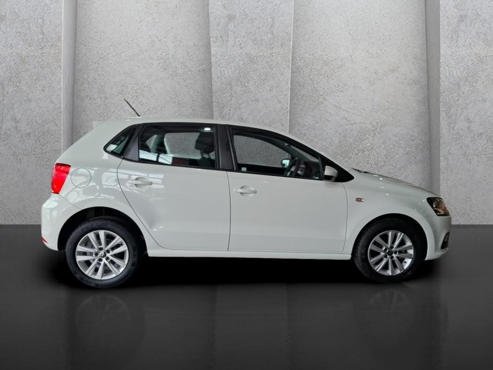 Volkswagen Polo Vivo Hatch 1.6 Comfortline Tiptronic