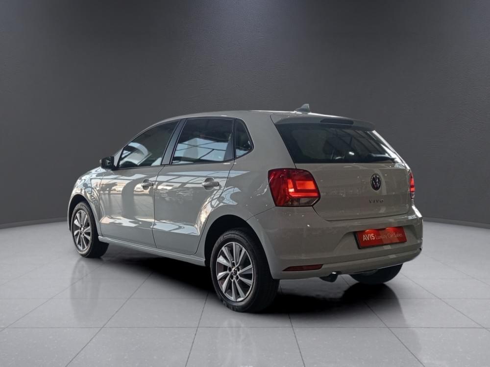 Volkswagen N/A 1.6 Life Tipt
