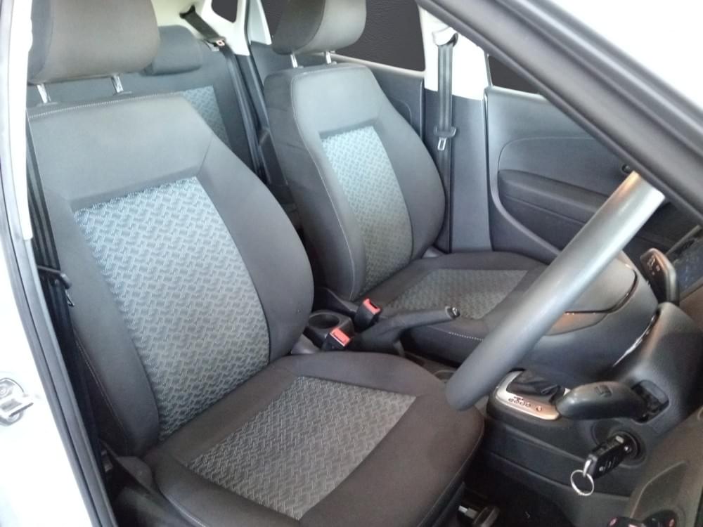 Volkswagen Polo Vivo Hatch 1.6 Life Tipt