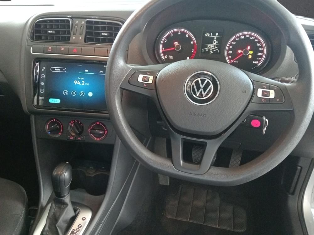 Volkswagen Polo Vivo Hatch 1.6 Life Tipt