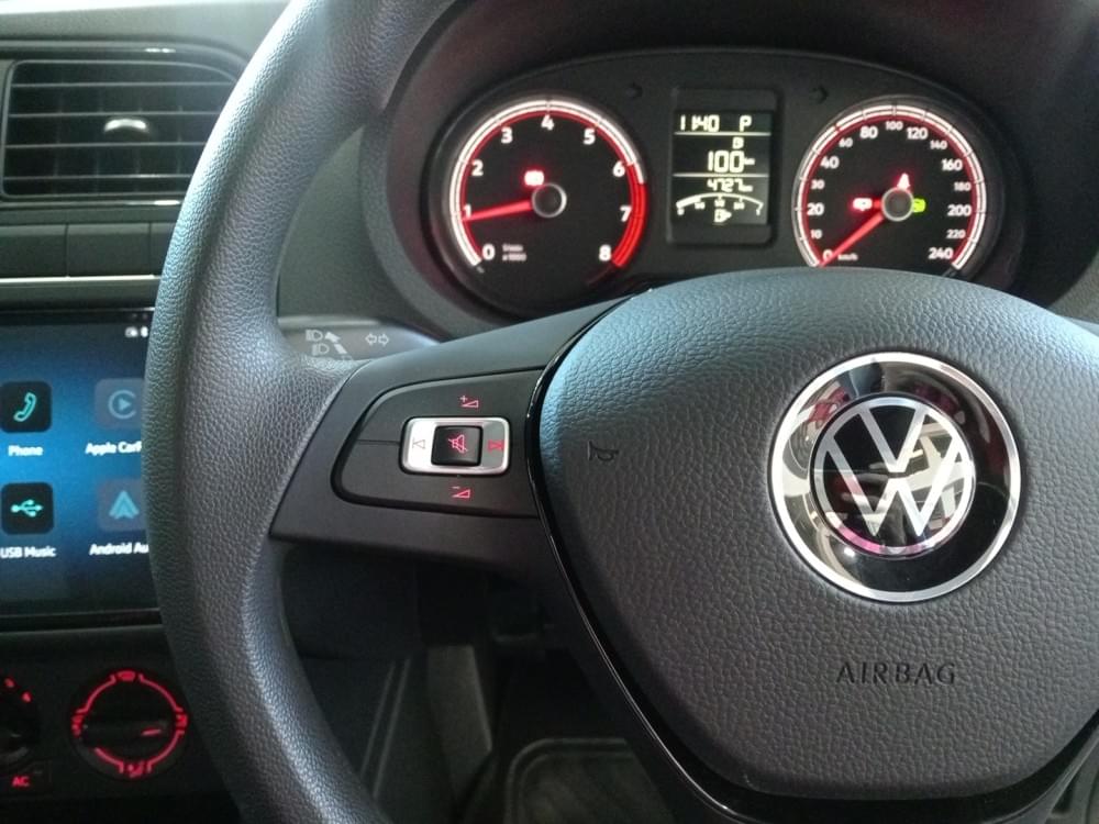 Volkswagen Polo Vivo Hatch 1.6 Life Tipt