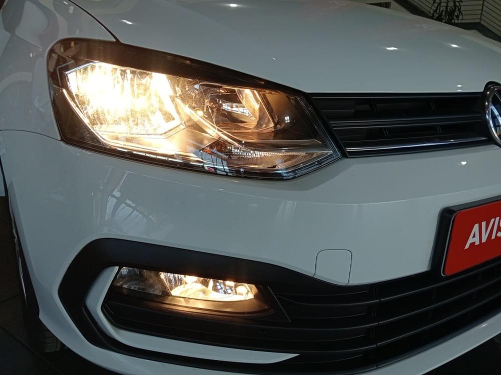 Volkswagen Polo Vivo Hatch 1.6 Life Tipt