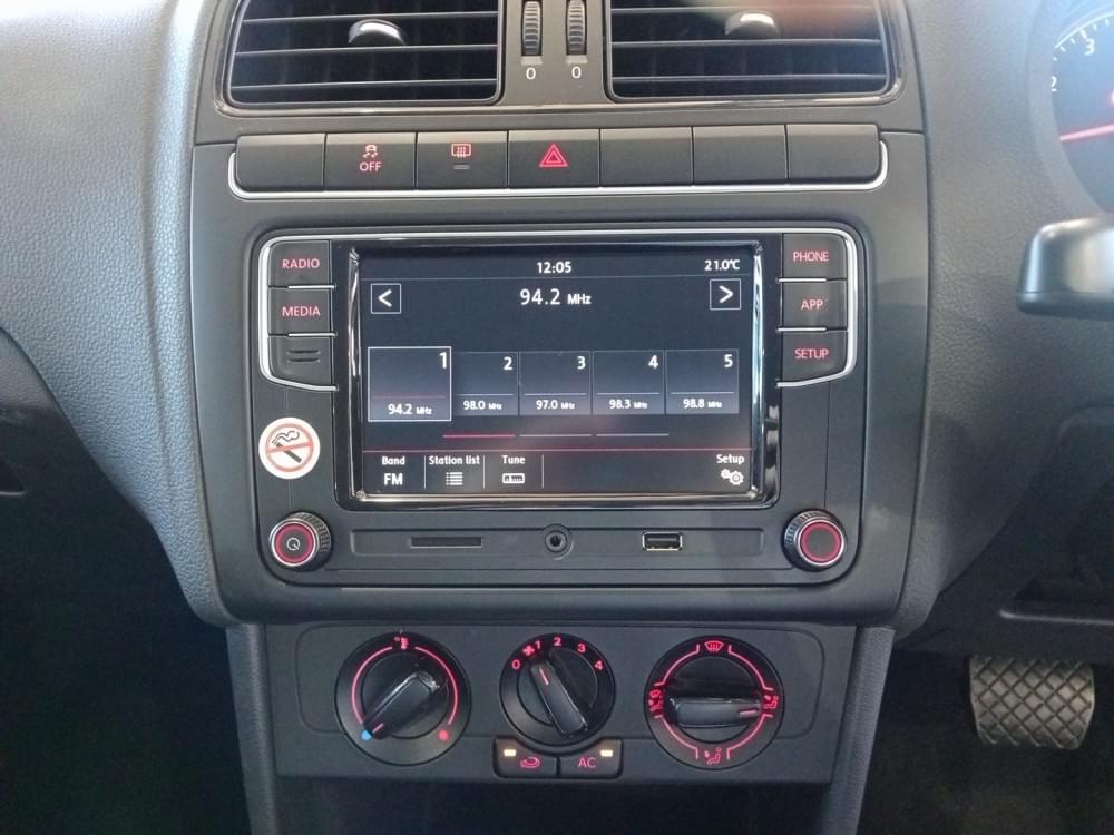 Volkswagen Polo Vivo Hatch 1.6 Comfortline Tiptronic