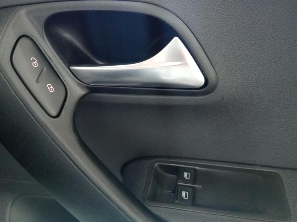 Volkswagen Polo Vivo Hatch 1.6 Life Tipt